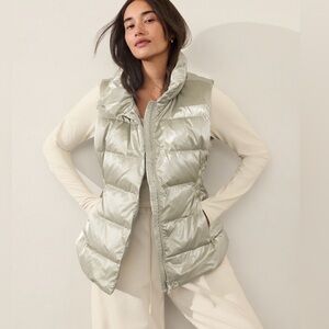 NWT-Athleta Oyster Shine Downtown Shine Vest, Small tall